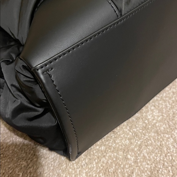 Tory Burch Ella Puffer Tote NEW in Black - Picture 8 of 10